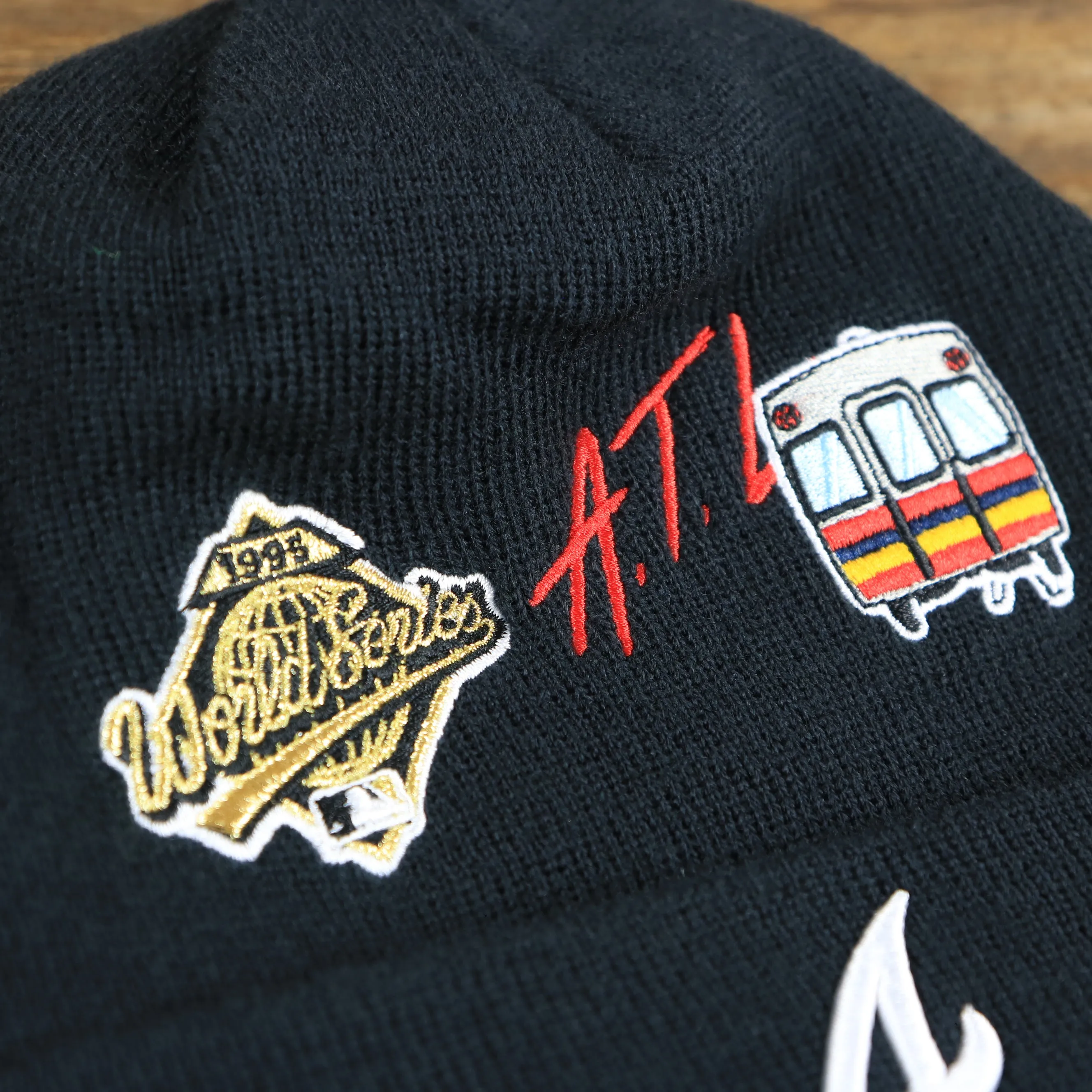 Atlanta Braves City Transit 59Fifty Fitted Matching All Over Side Patch Beanie | Black