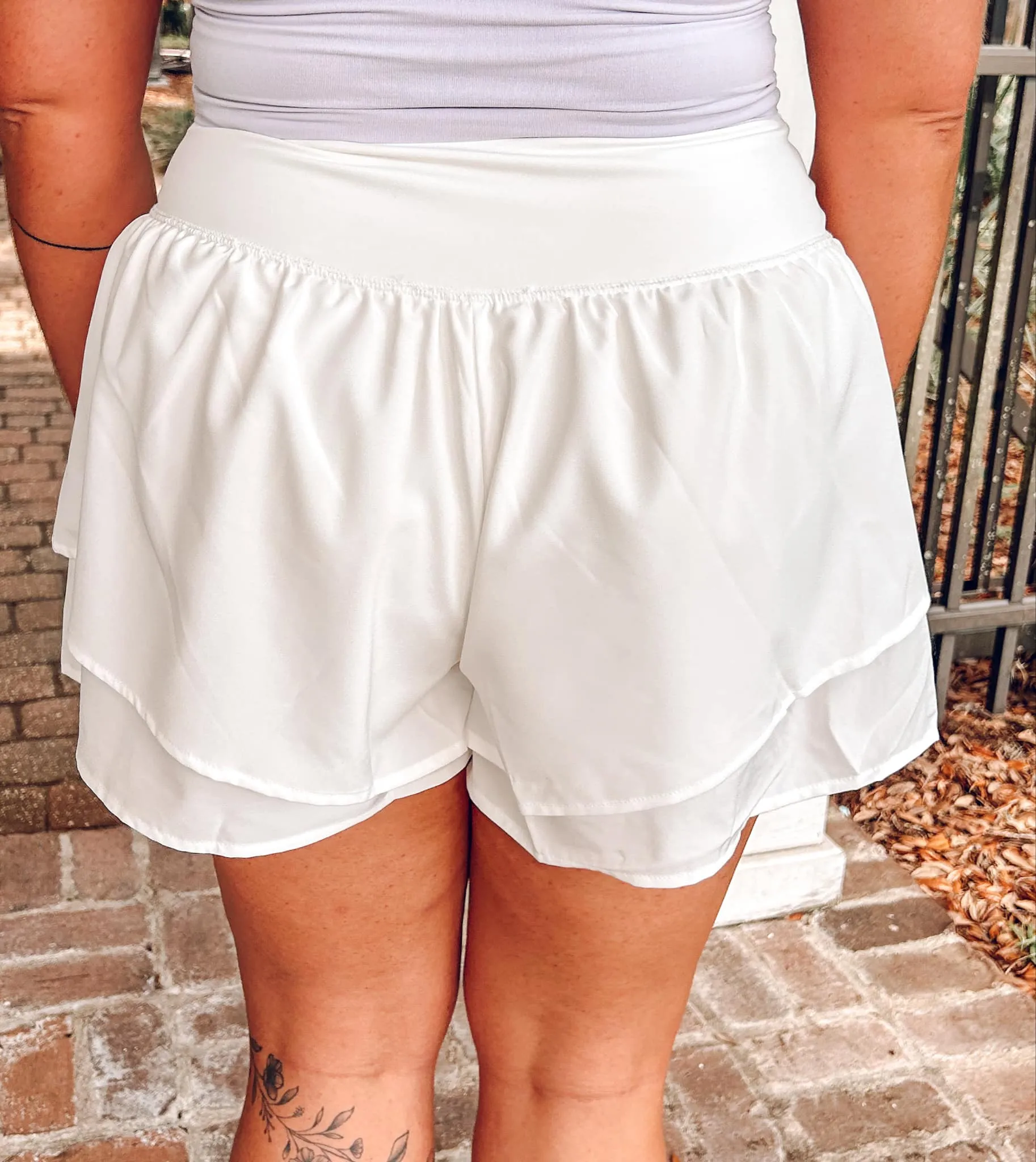 Overlap Active Shorts | White