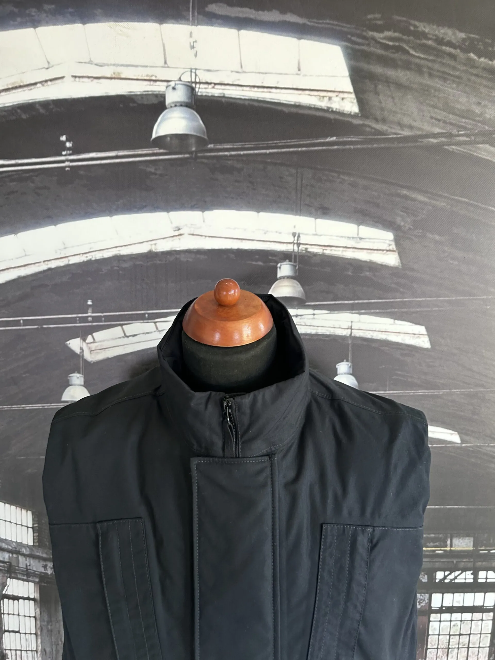 STONE ISLAND GHOST PIECE_O-VENTILE® DOWN GILET