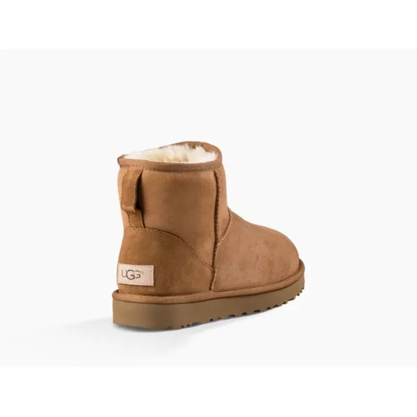 UGG Womens Classic Mini II Boot in Chestnut