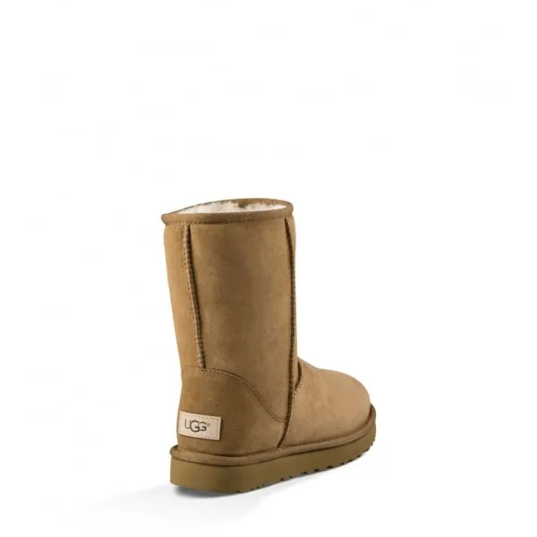 UGG Womens Classic Short II Boot in Chestnut