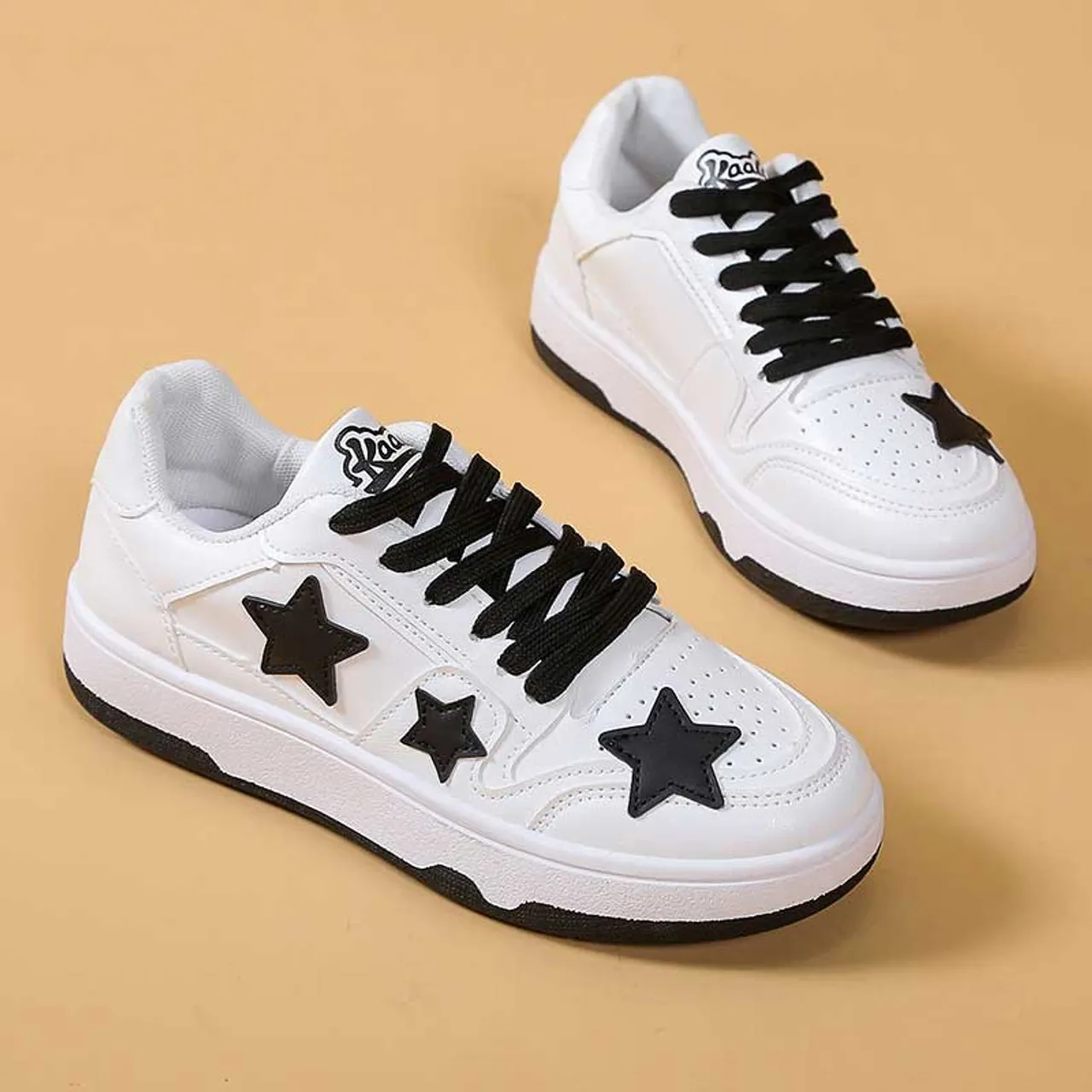 White black star pattern print shoe sneaker