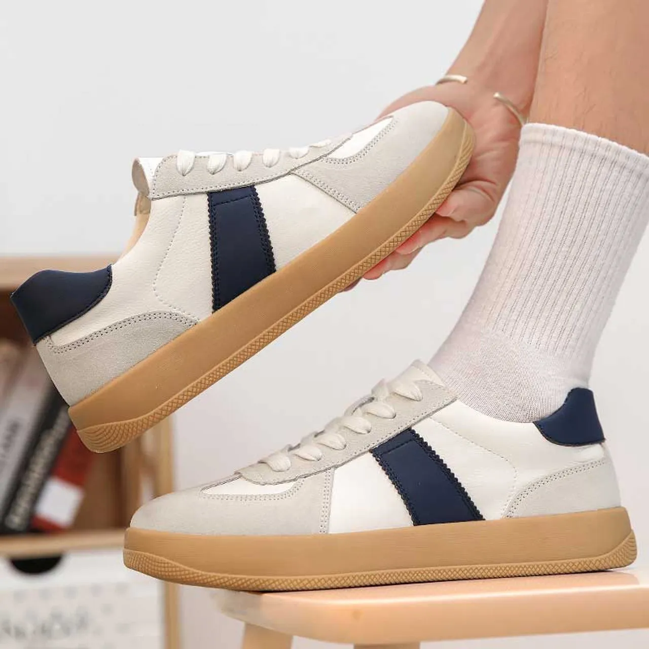 White blue stripe block casual shoe sneaker